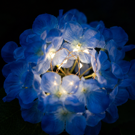Solar Hydrangea Flower Stake Lights for Garden Paths and Patio Decor