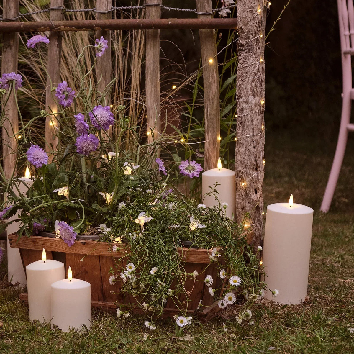 20 LED Solar Bee Fairy Lights for Garden and Patio Decor