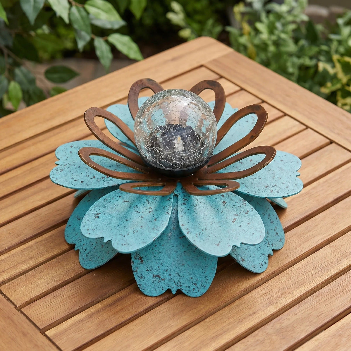 Solar Metal Flower Garden Light for Patio Tables and Garden Decor